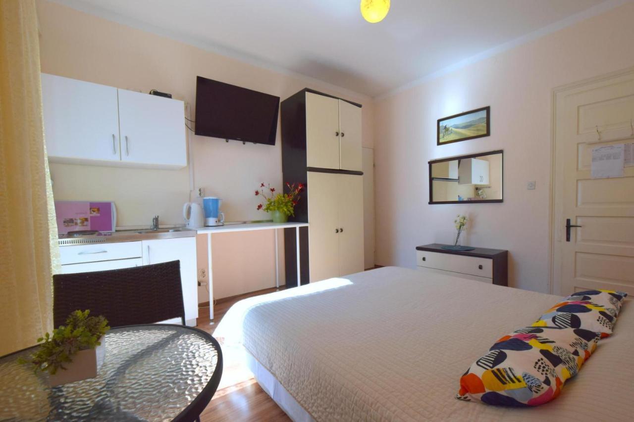 Apartments Margarita Malinska Zewnętrze zdjęcie
